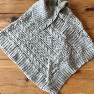 Arizona Jean Company Light Gray Knit Poncho